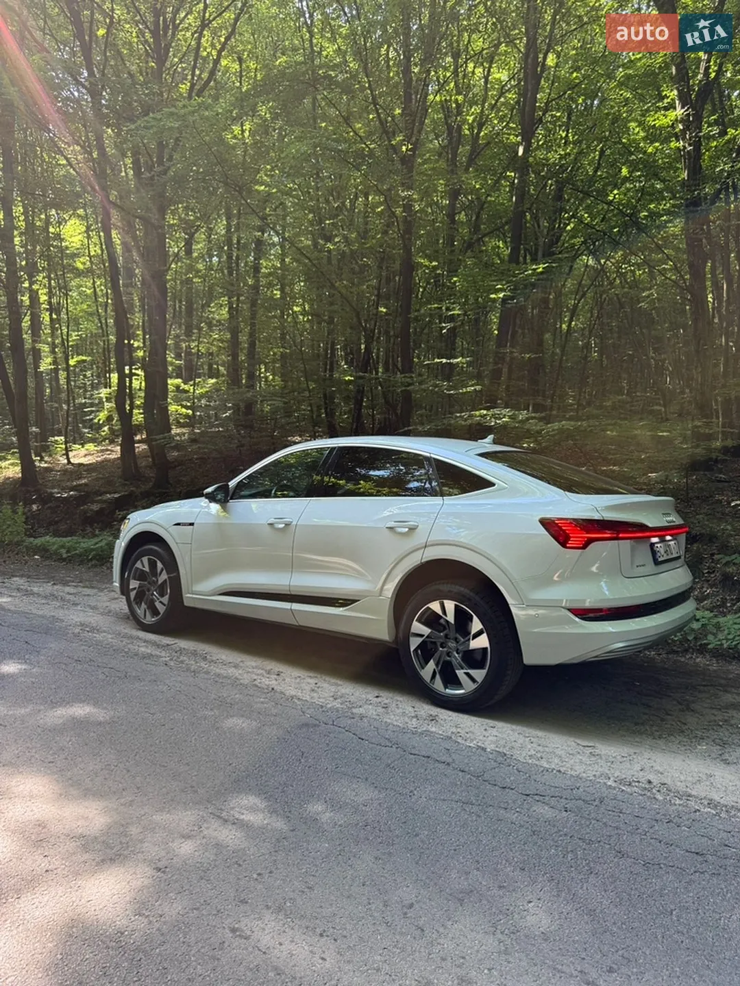 2020 Audi e-tron Sportback - фото 1