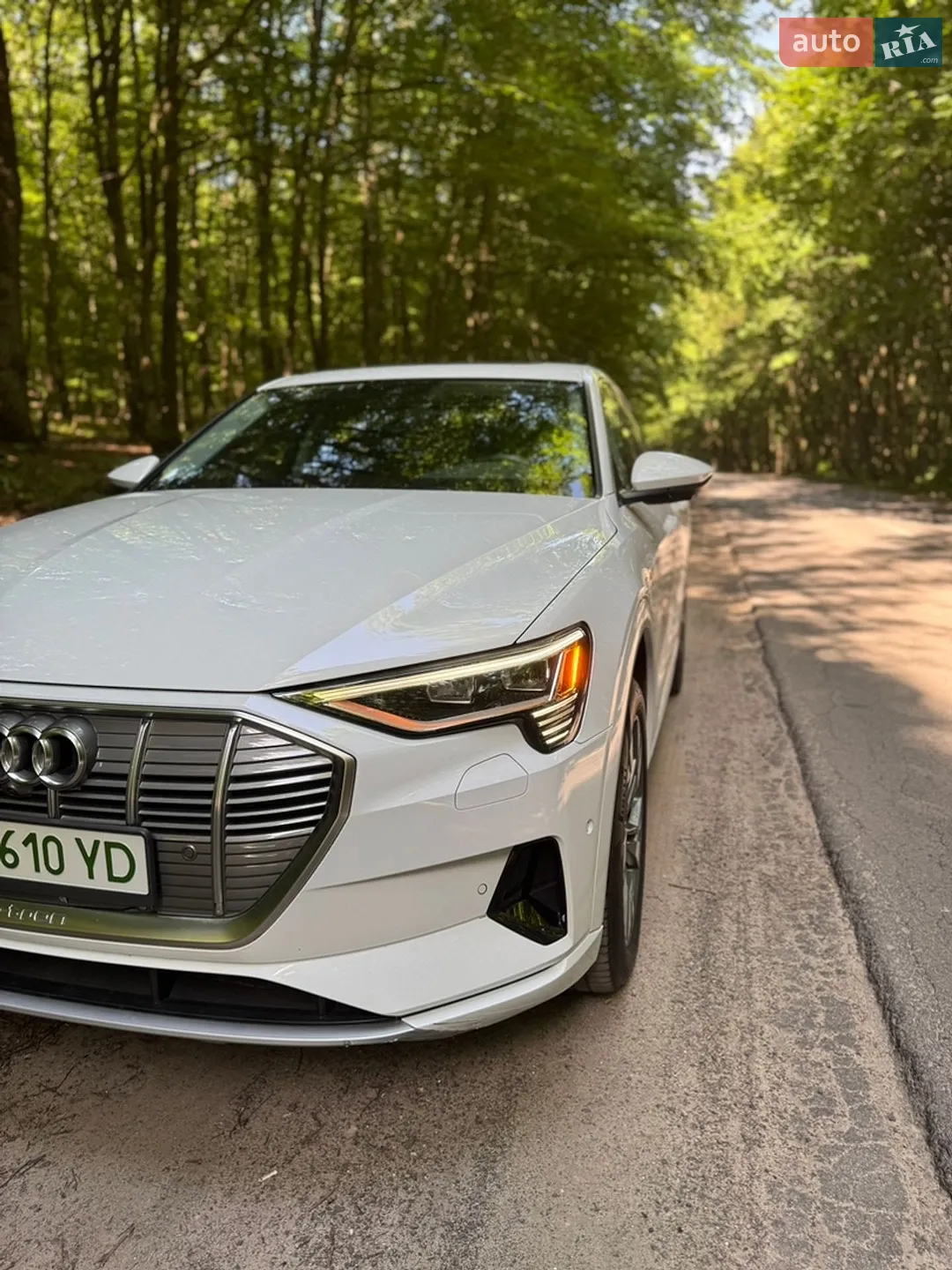 2020 Audi e-tron Sportback - мініатюра 2