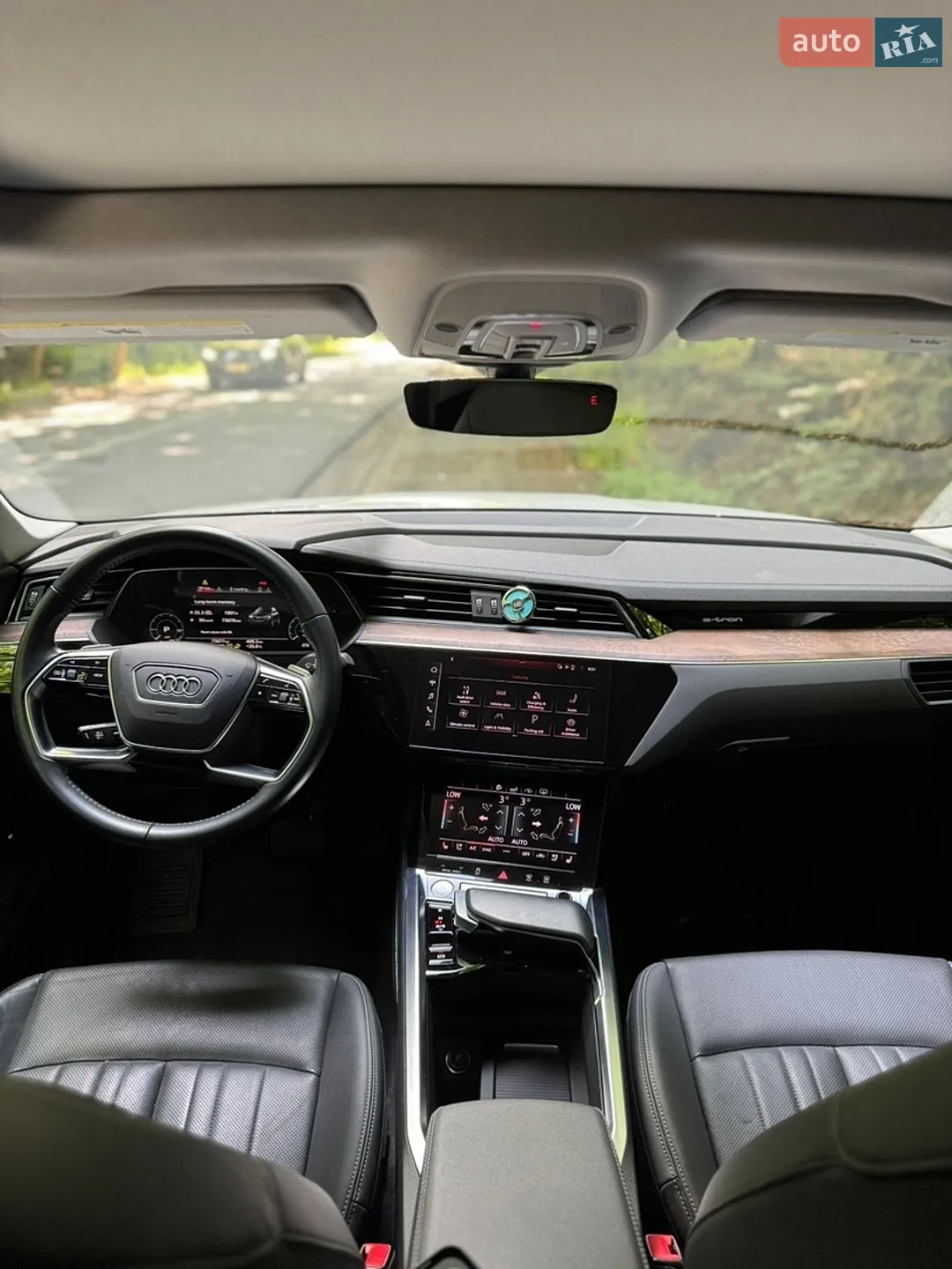 2020 Audi e-tron Sportback - мініатюра 22