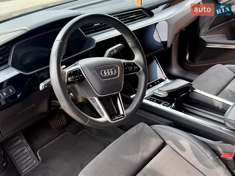 Audi e-tron Sportback 2021 VIN WAUZZZGE6MB040772 фото оголошення 11 з 60