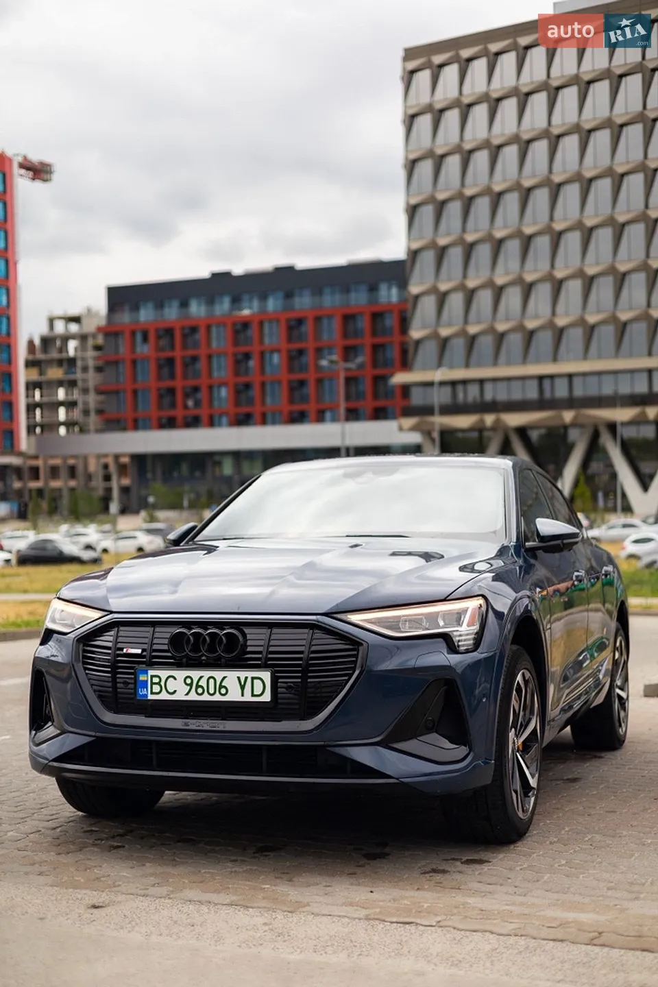 2020 Audi e-tron Sportback - фото 1