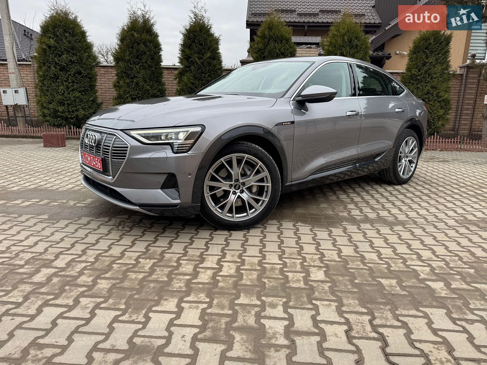 2022 Audi e-tron Sportback - фото 1