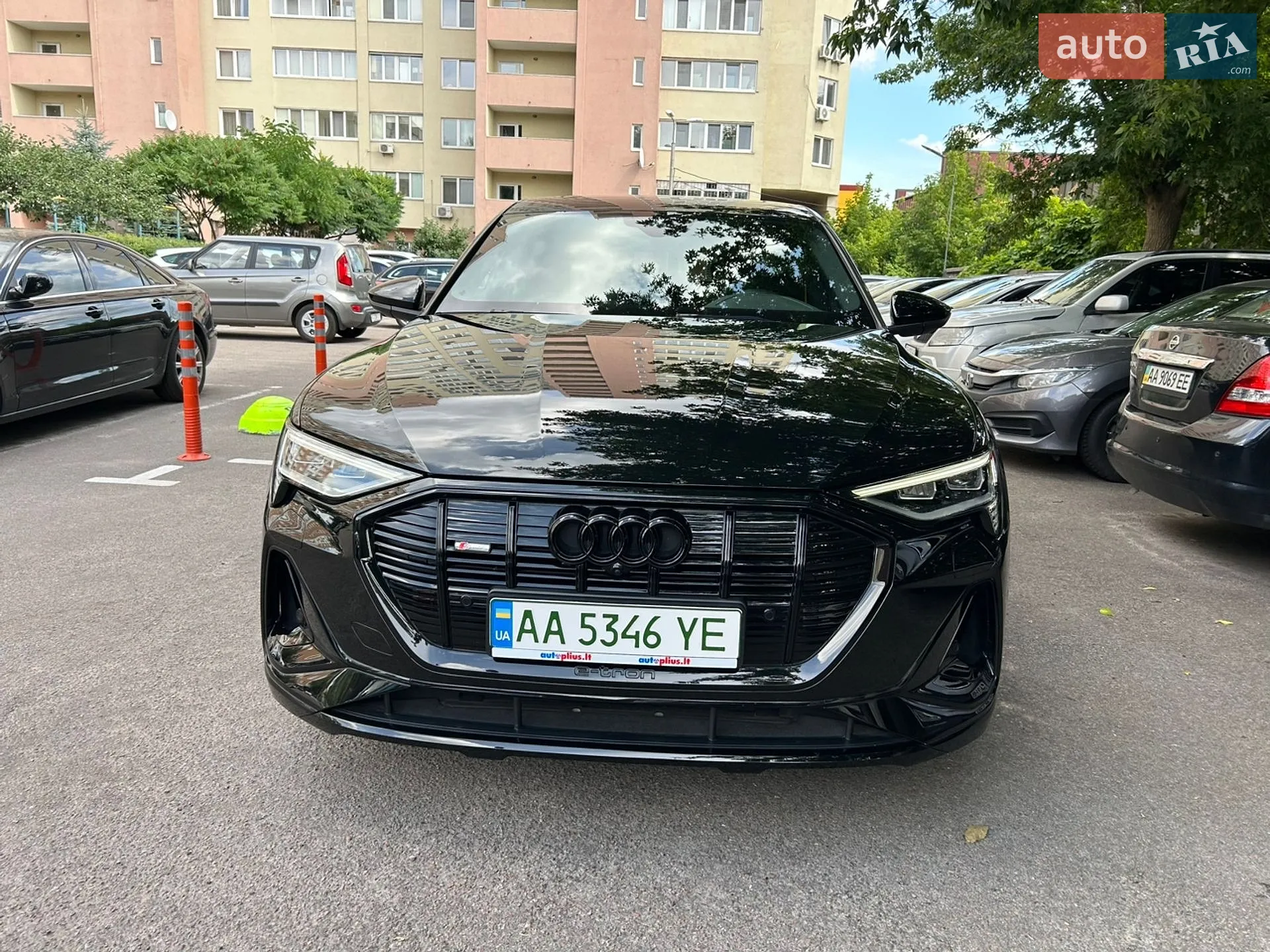2022 Audi e-tron Sportback - мініатюра 2