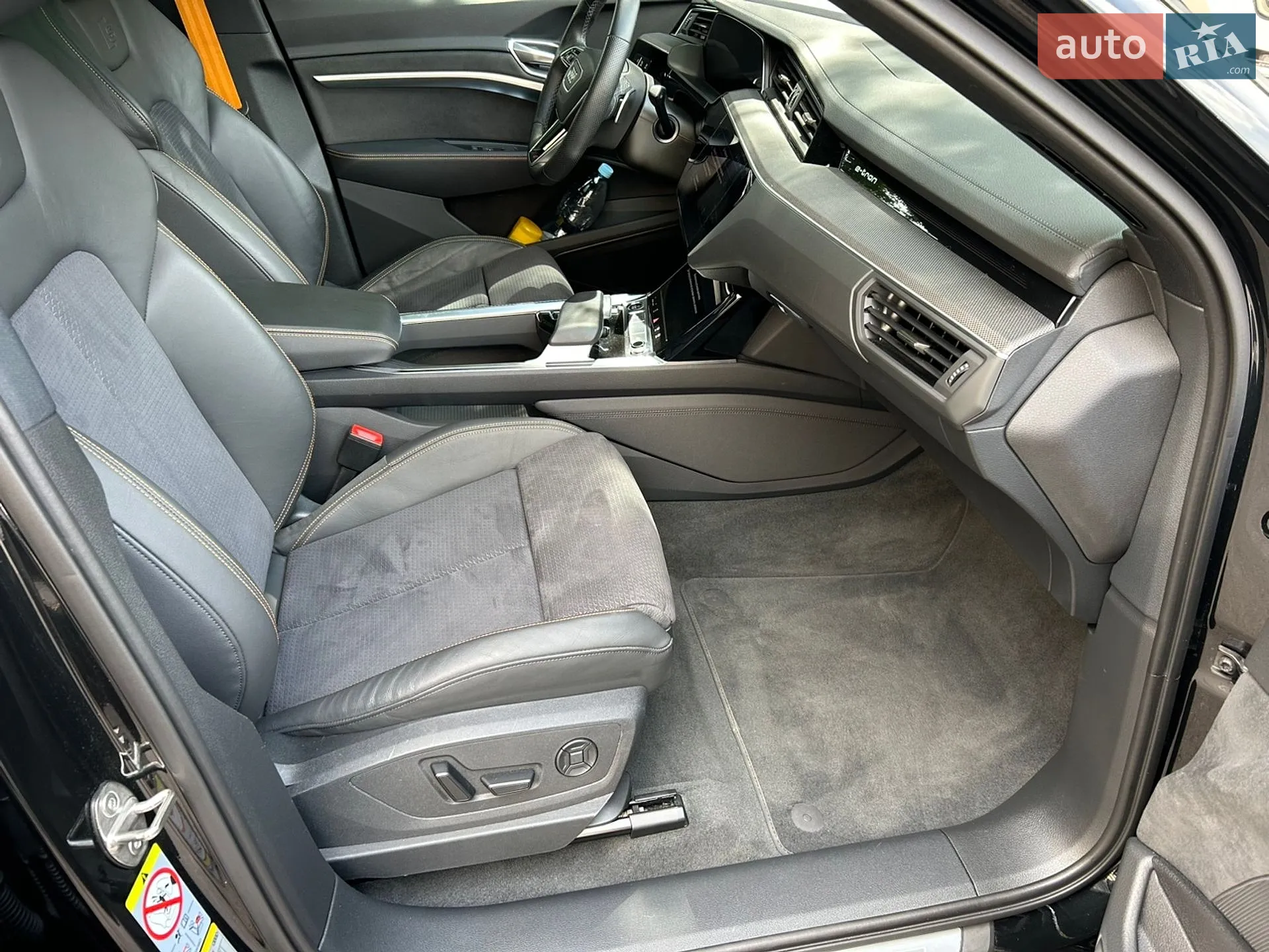 2022 Audi e-tron Sportback - мініатюра 27