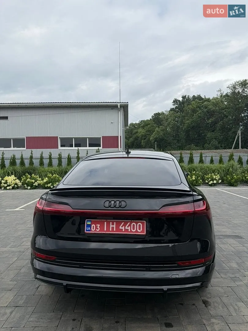 2022 Audi e-tron Sportback - мініатюра 12