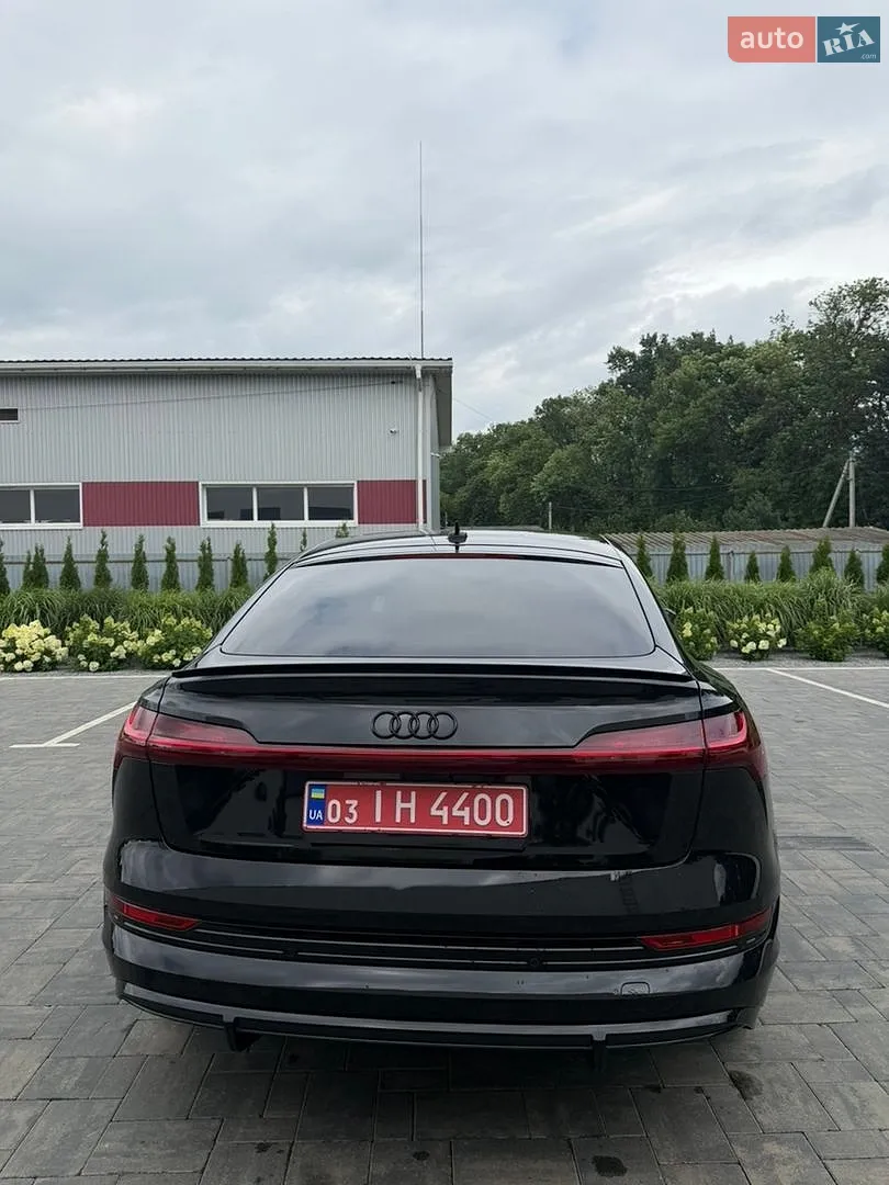 2022 Audi e-tron Sportback - мініатюра 13