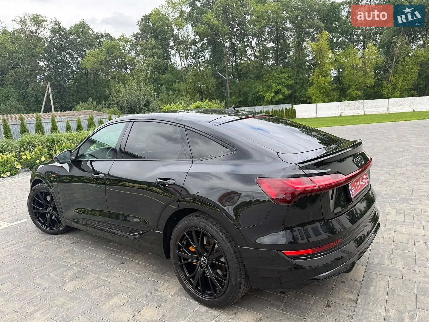 2022 Audi e-tron Sportback - мініатюра 8