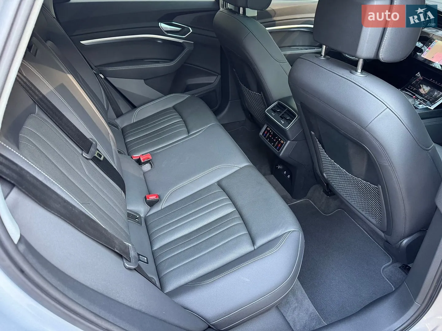 2021 Audi e-tron Sportback - мініатюра 14