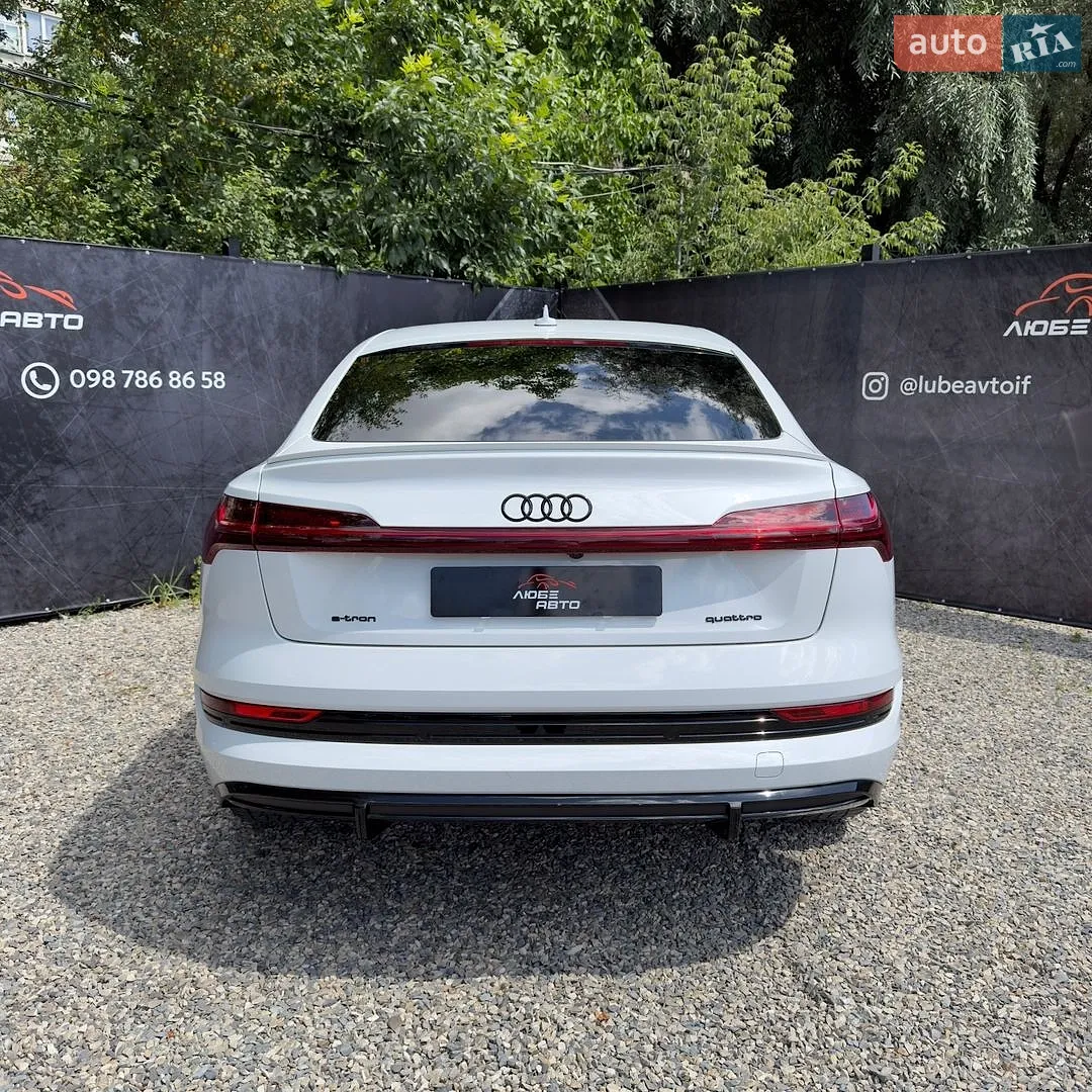 2022 Audi e-tron Sportback - мініатюра 9