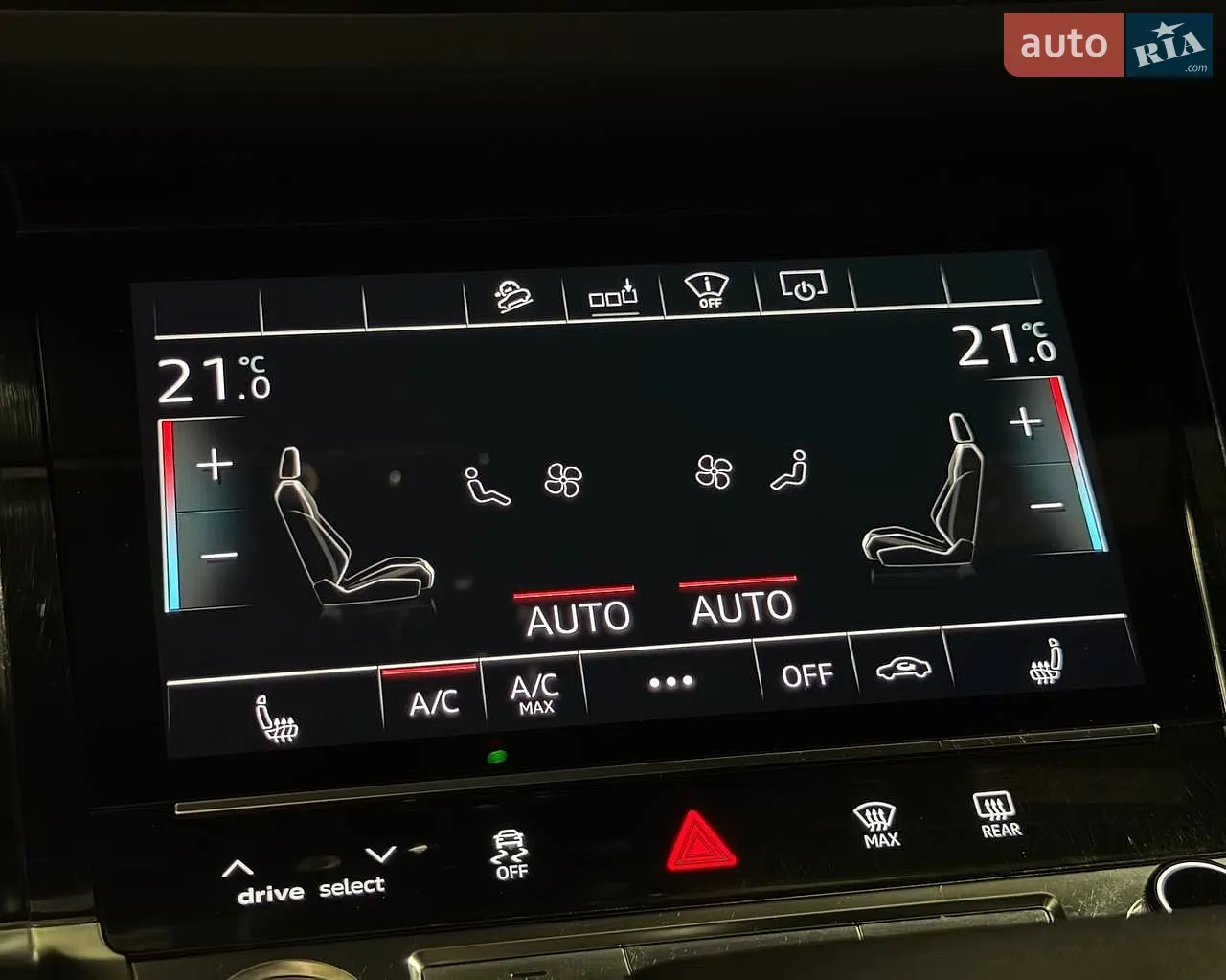 2020 Audi e-tron Sportback - мініатюра 31