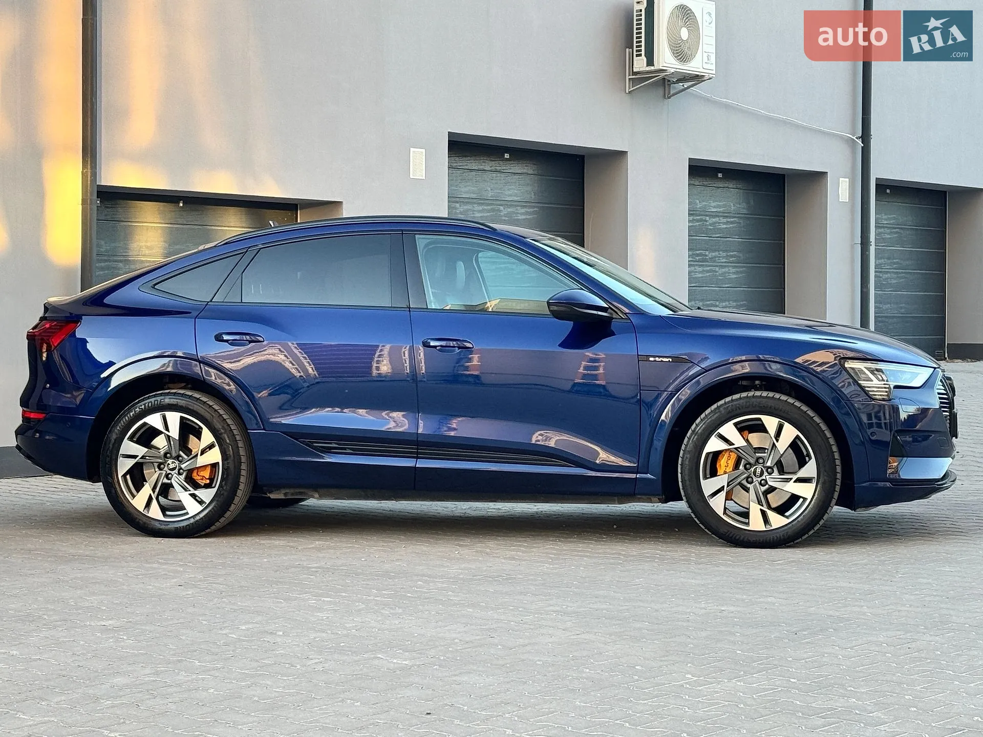 2021 Audi e-tron Sportback - мініатюра 2