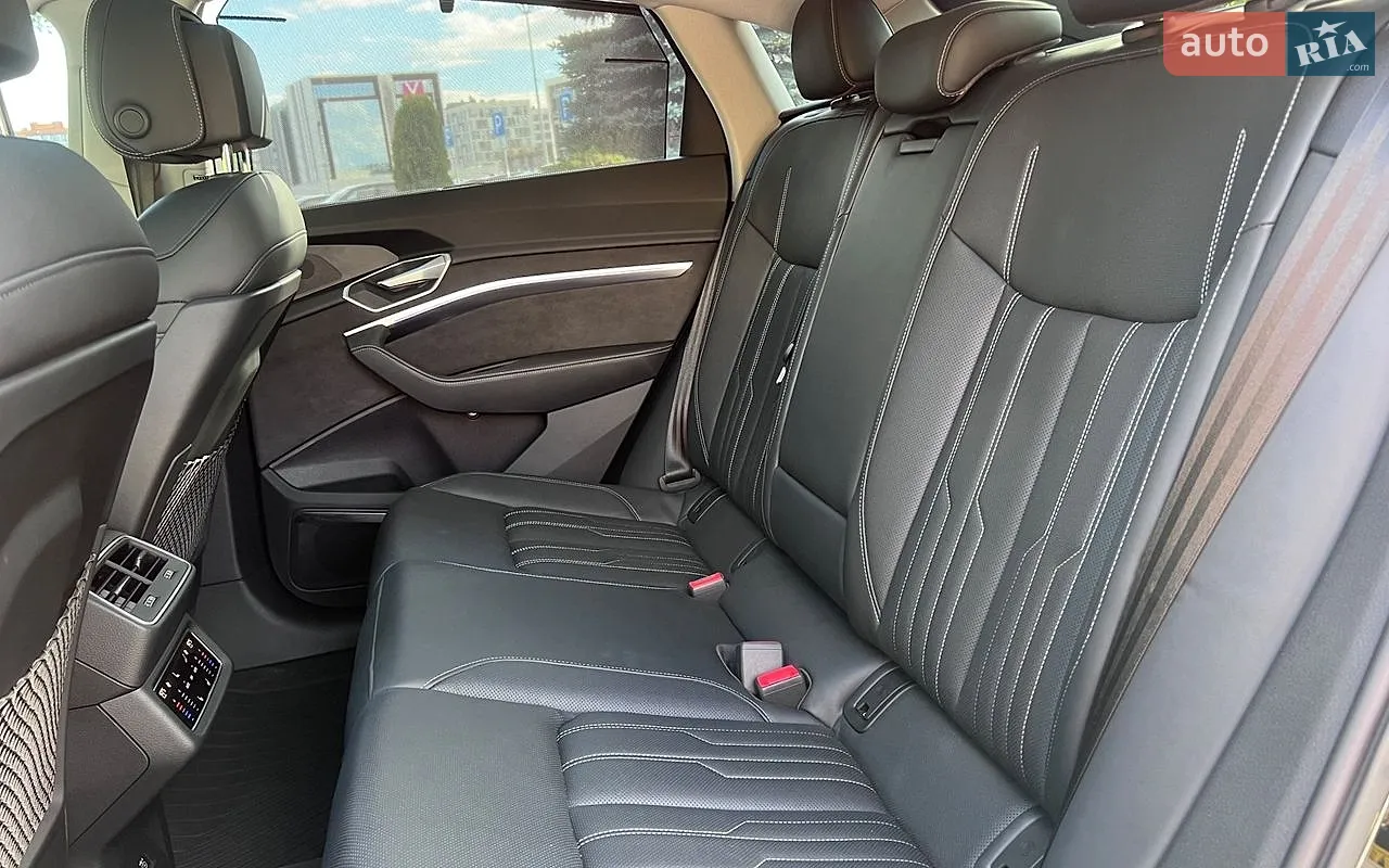 2020 Audi e-tron Sportback - мініатюра 23