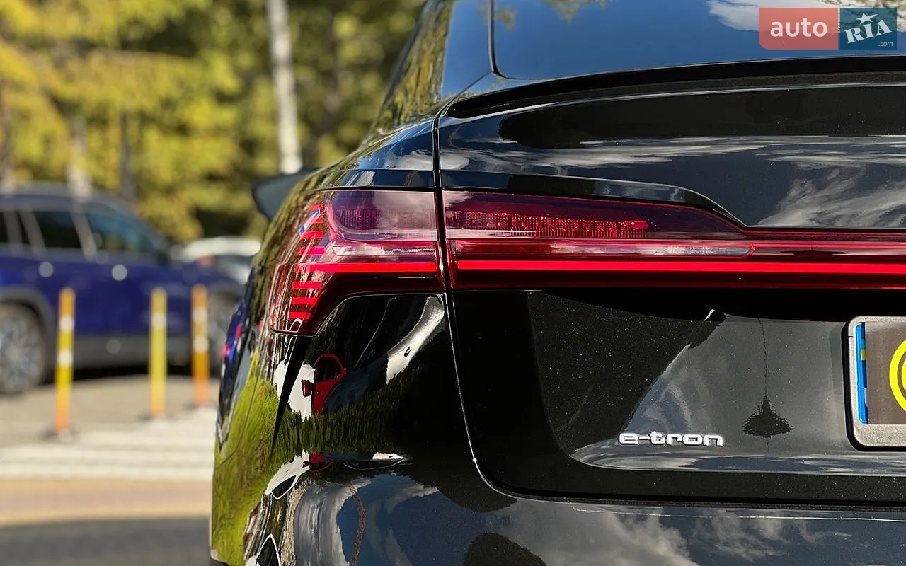 2020 Audi e-tron Sportback - мініатюра 26