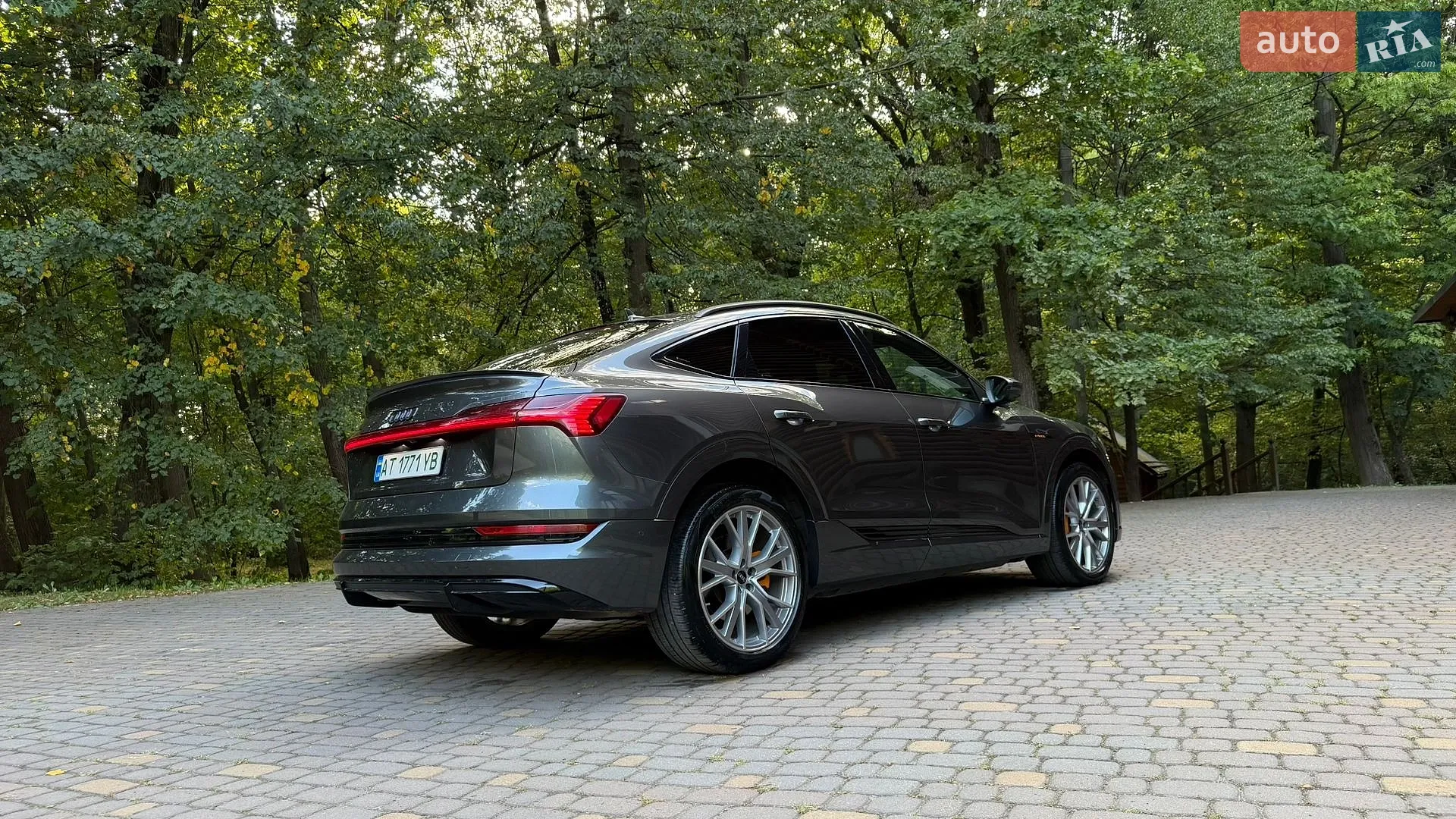 2022 Audi e-tron Sportback - мініатюра 12