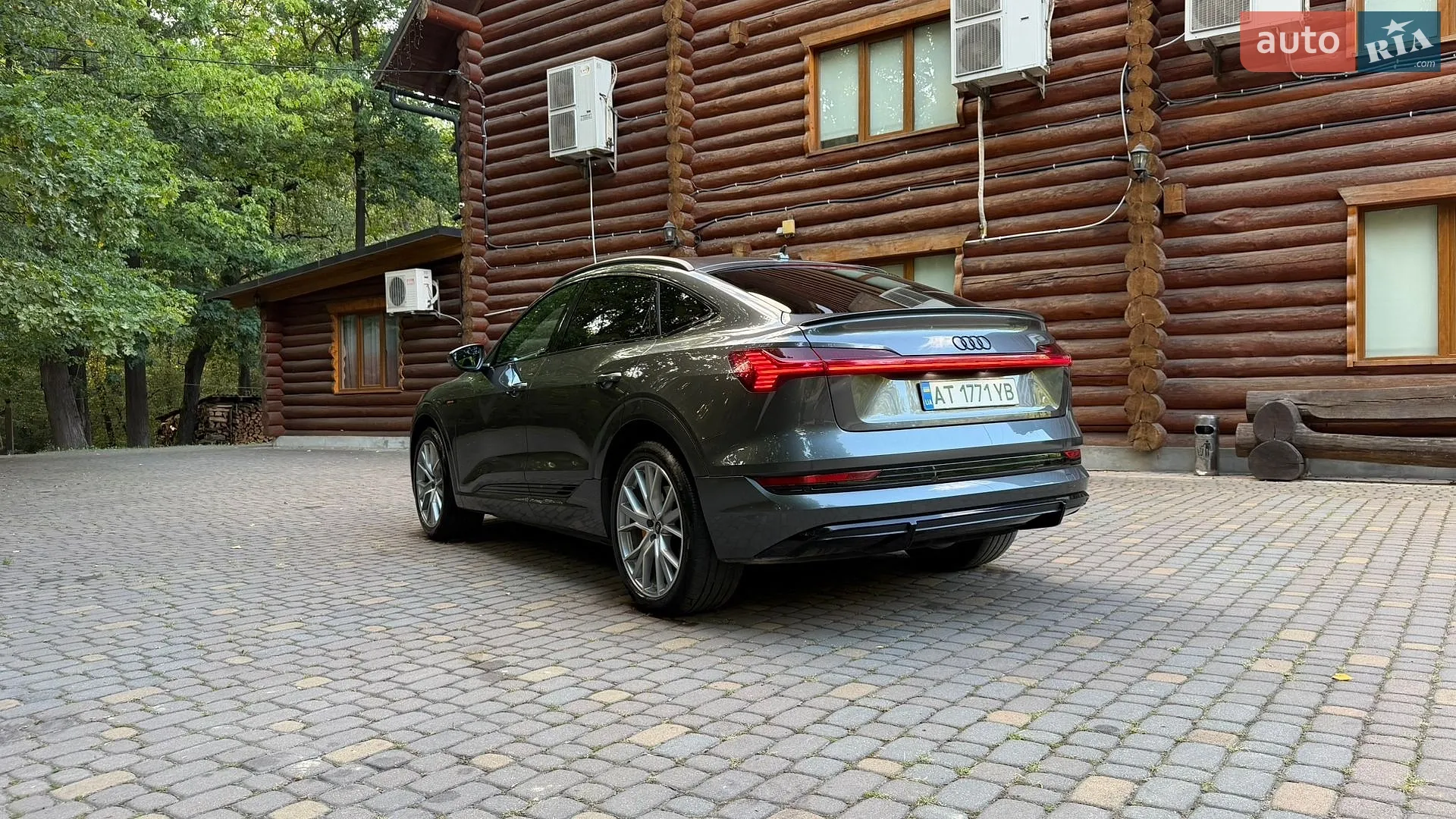 2022 Audi e-tron Sportback - мініатюра 16