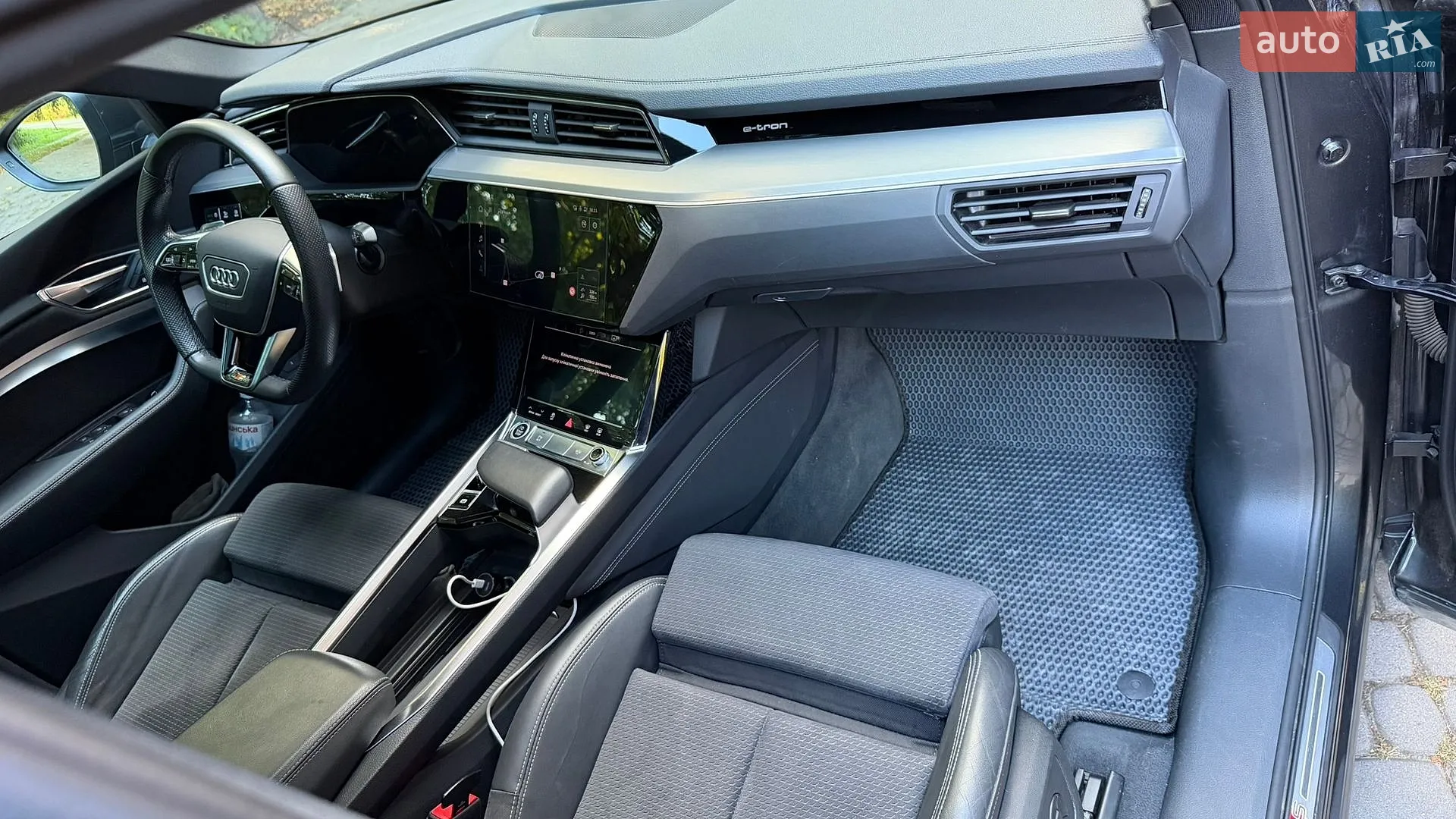 2022 Audi e-tron Sportback - мініатюра 31