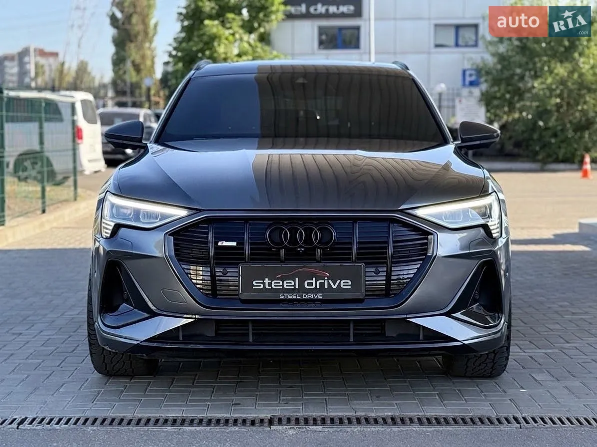 2020 Audi e-tron Sportback - мініатюра 2