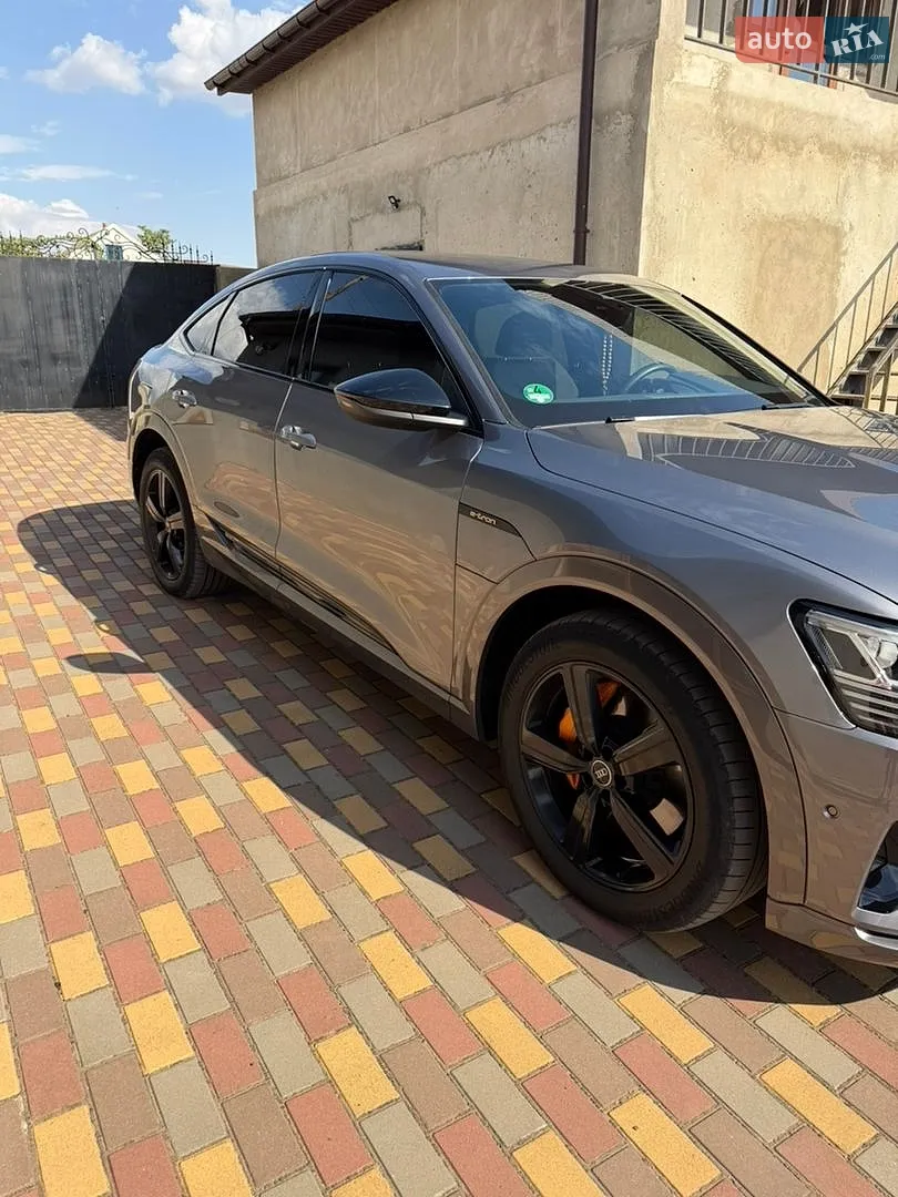 2022 Audi e-tron Sportback - мініатюра 4