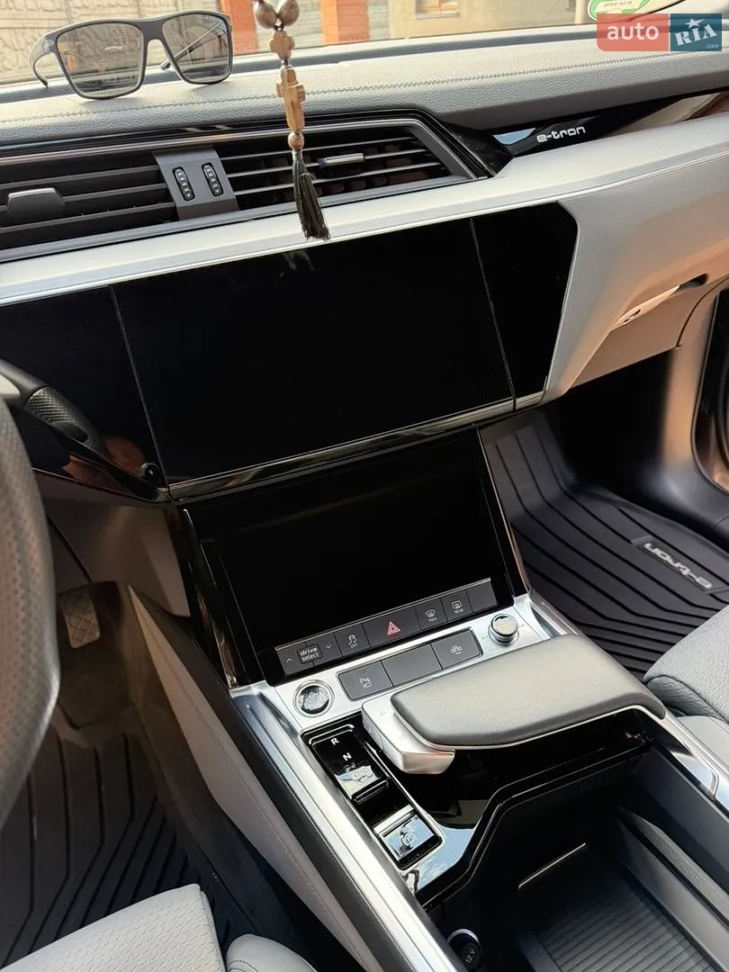 2022 Audi e-tron Sportback - мініатюра 10