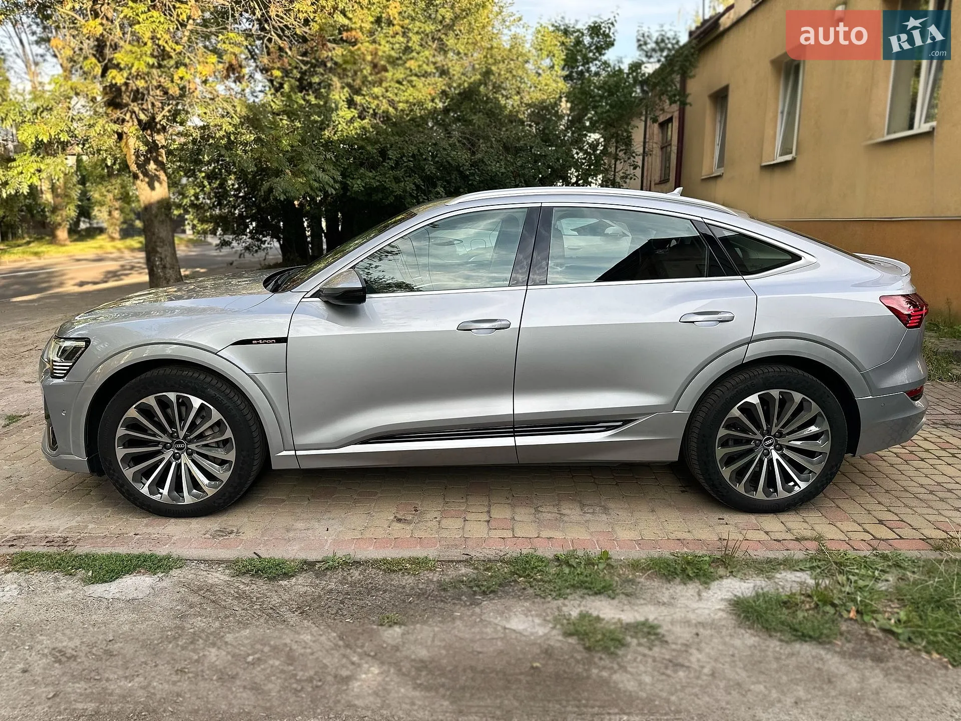 2021 Audi e-tron Sportback - мініатюра 3