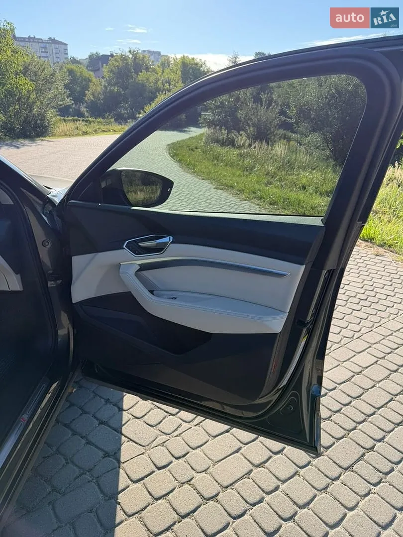 2021 Audi e-tron Sportback - мініатюра 25
