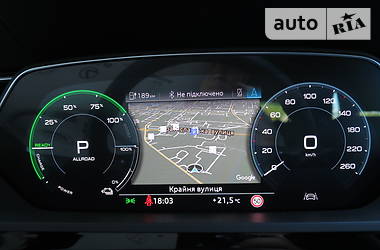 Позашляховик / Кросовер Audi e-tron 2019 в 