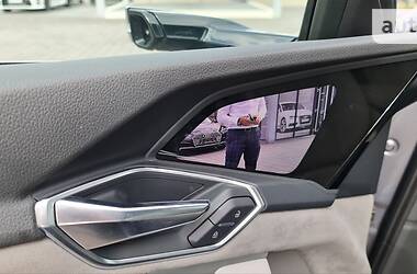 Внедорожник / Кроссовер Audi e-tron 2019 в 