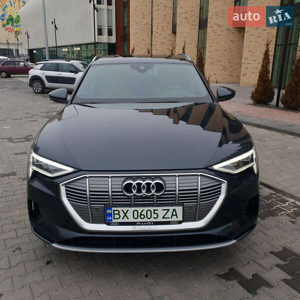 Внедорожник / Кроссовер Audi e-tron 2019 в Хмельницком
