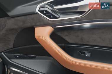 Внедорожник / Кроссовер Audi e-tron 2019 в 