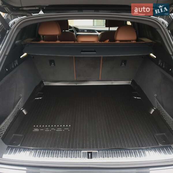 Внедорожник / Кроссовер Audi e-tron 2019 в Хмельницком