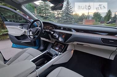 Внедорожник / Кроссовер Audi e-tron 2019 в Киеве