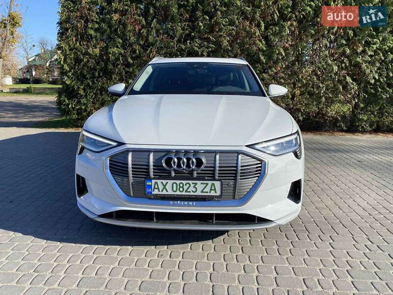 Позашляховик / Кросовер Audi e-tron 2019 в Львові