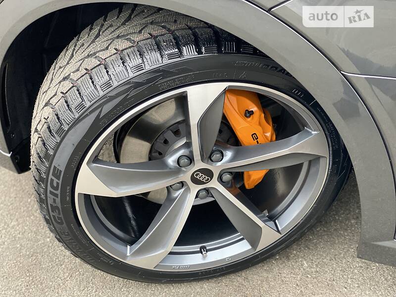 Позашляховик / Кросовер Audi e-tron 2022 в Києві