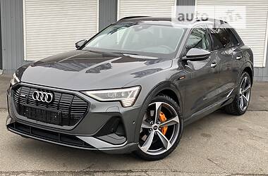 Позашляховик / Кросовер Audi e-tron 2022 в Києві