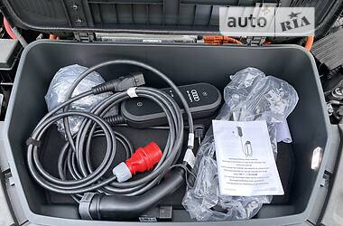 Позашляховик / Кросовер Audi e-tron 2022 в Києві