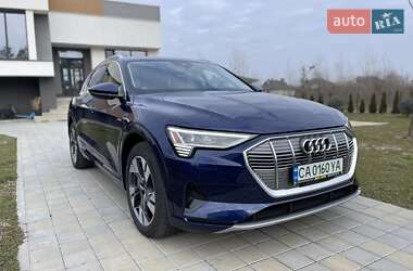 Внедорожник / Кроссовер Audi e-tron 2020 в 