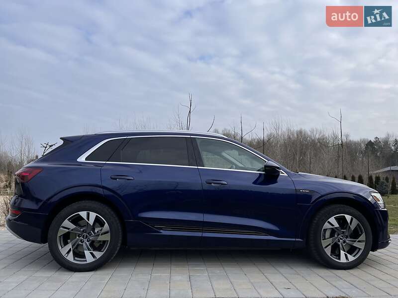 Позашляховик / Кросовер Audi e-tron 2020 в Черкасах фото 11 Позашляховик / Кросовер Audi e-tron 2020 в Черкасах
