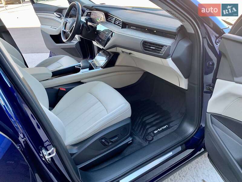 Позашляховик / Кросовер Audi e-tron 2020 в Черкасах фото 32 Позашляховик / Кросовер Audi e-tron 2020 в Черкасах