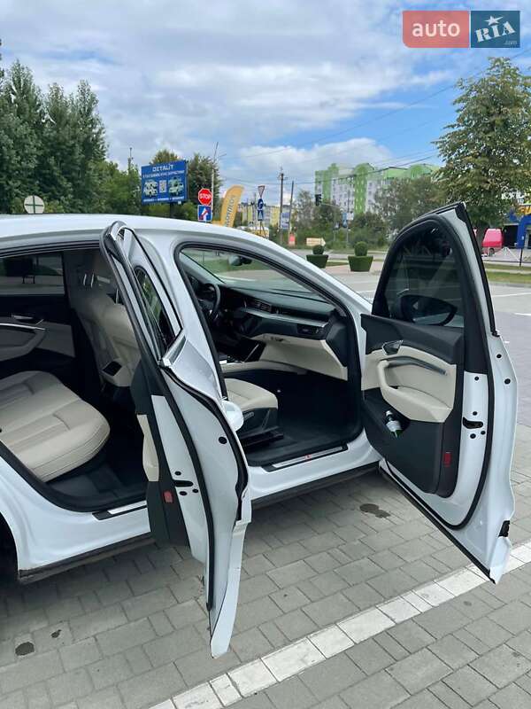 Внедорожник / Кроссовер Audi e-tron 2020 в Днепре