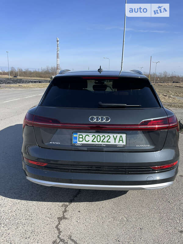Позашляховик / Кросовер Audi e-tron 2020 в Львові