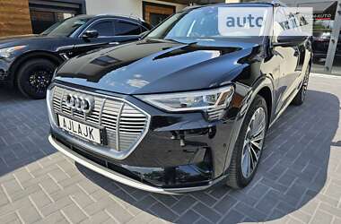 Позашляховик / Кросовер Audi e-tron 2020 в 