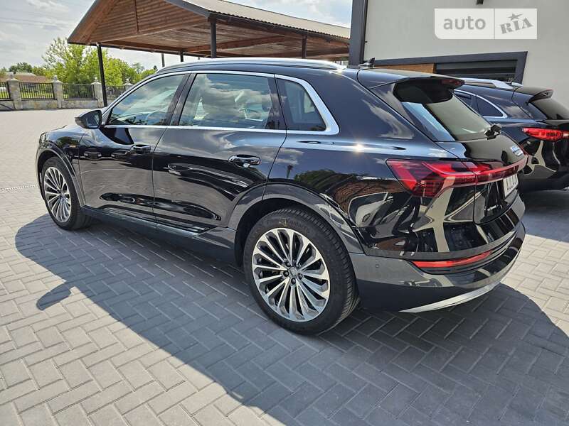 Позашляховик / Кросовер Audi e-tron 2020 в Коломиї