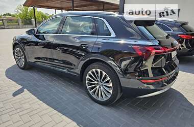 Позашляховик / Кросовер Audi e-tron 2020 в 
