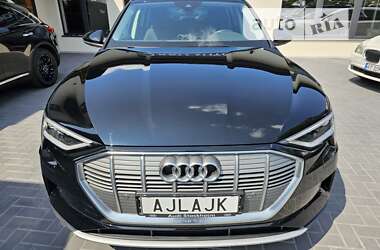 Позашляховик / Кросовер Audi e-tron 2020 в 