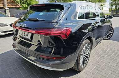 Позашляховик / Кросовер Audi e-tron 2020 в 