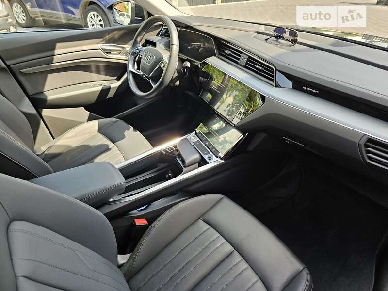 Позашляховик / Кросовер Audi e-tron 2020 в Коломиї