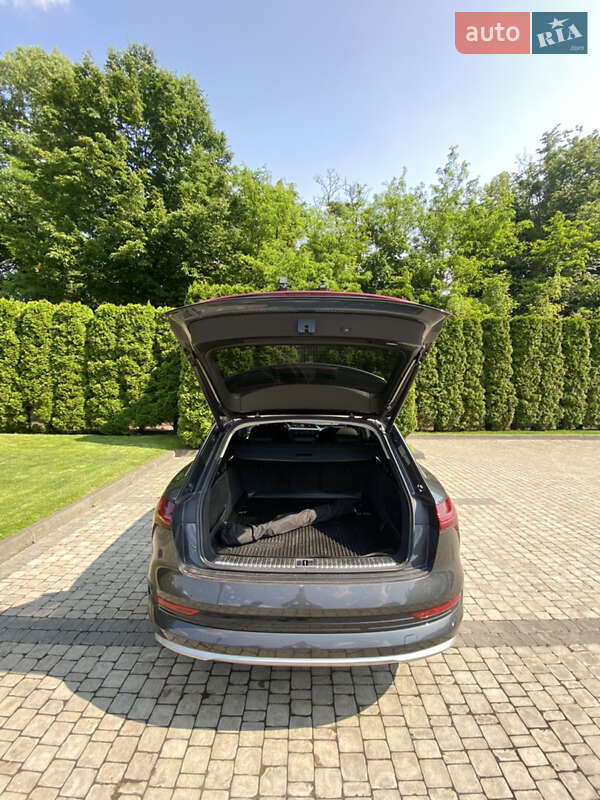 Внедорожник / Кроссовер Audi e-tron 2019 в Львове