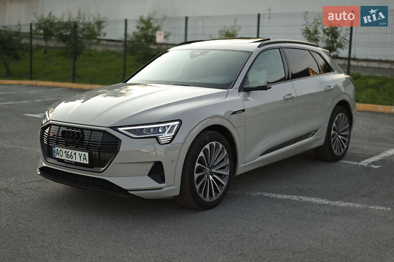 Внедорожник / Кроссовер Audi e-tron 2020 в Ужгороде