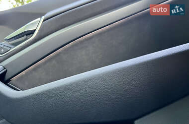 Внедорожник / Кроссовер Audi e-tron 2020 в 