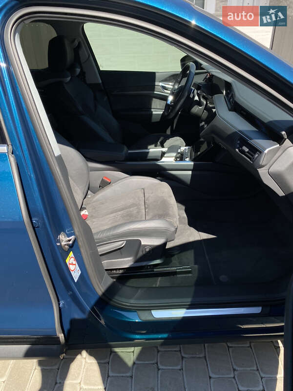 Внедорожник / Кроссовер Audi e-tron 2020 в Тростянце